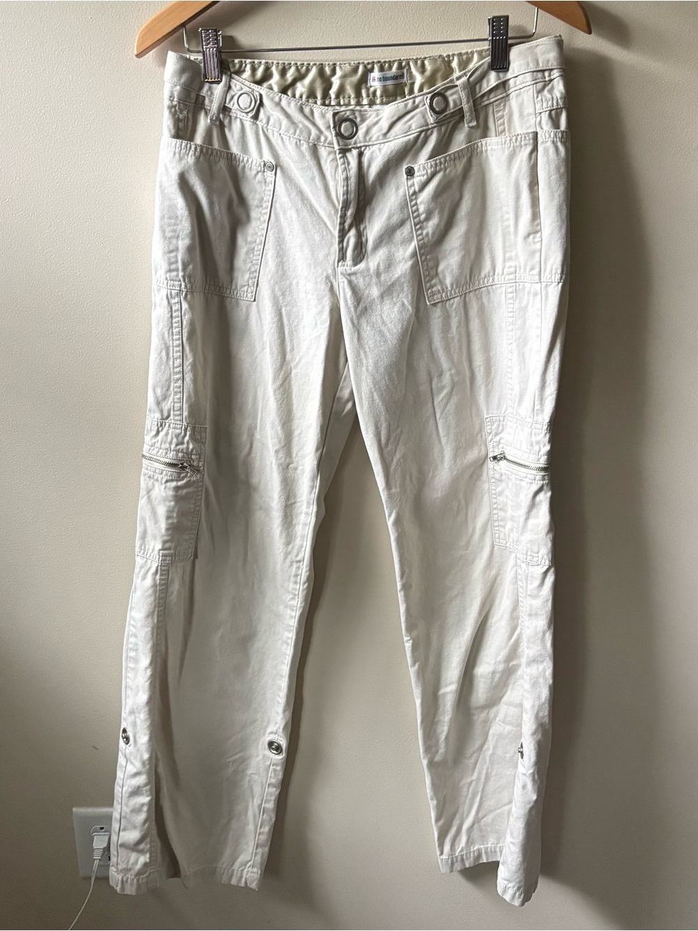 No Boundaries Y2K Cream Low Rise Cargo Pants